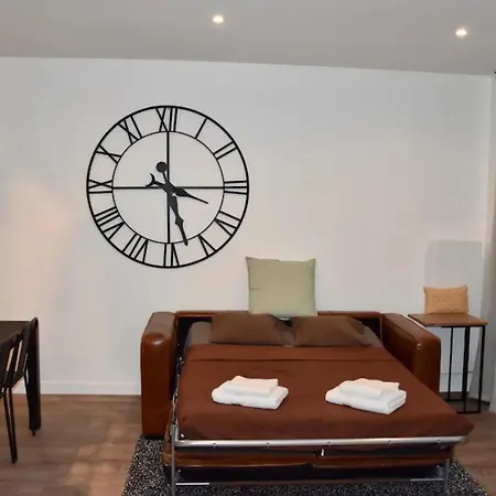 Elegant Dans Le Quartier Concorde A Apartment Paris